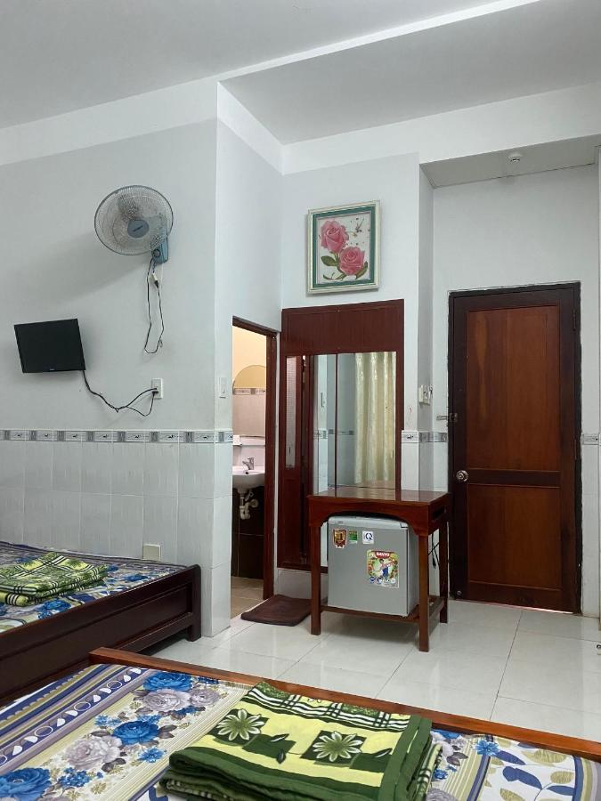 Nha Nghi Nam Phuong Acomodação com café da manhã Hà Tiên Exterior foto